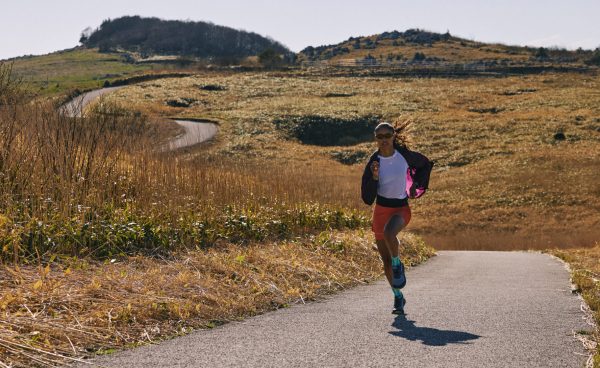 Women's Roam Waterproof Trail Running Shoe  |  Black/Black